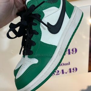 Kids shoes. Great condition!!!! Only worn once. Size 11c.